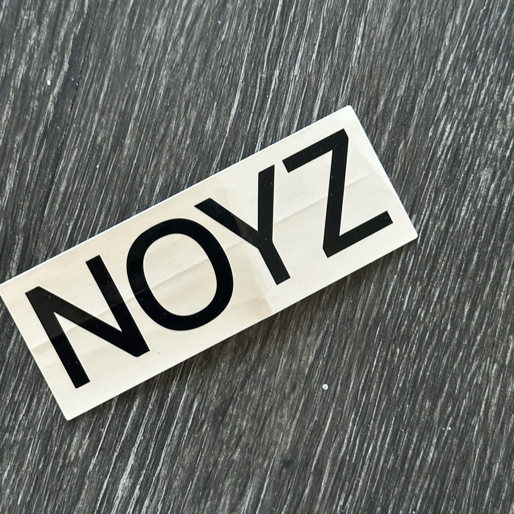 Noyz sticker